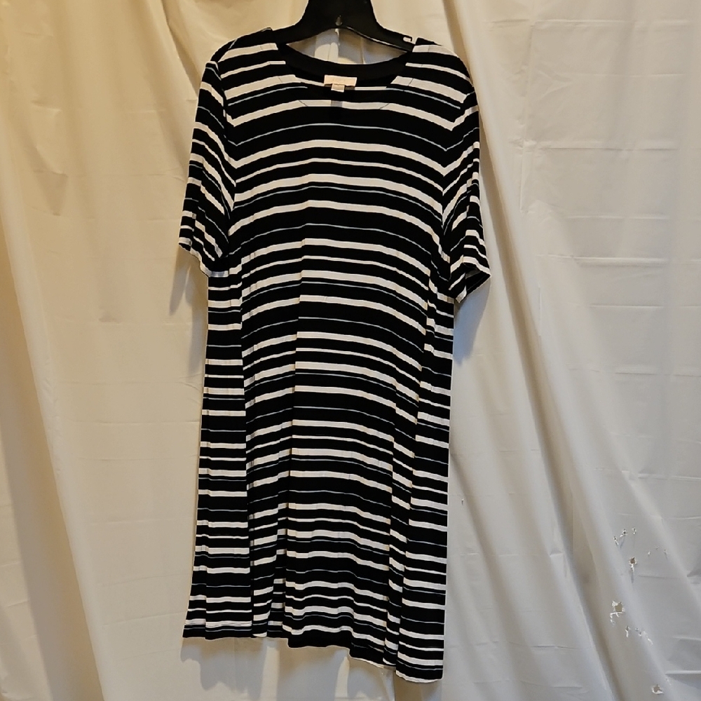 LOFT Black and White Midi Dress Crew Neck 3/4 Sleeve Rayon/ Spandex Size Large